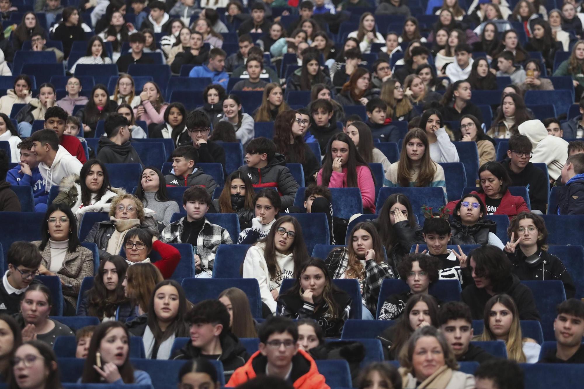 EN IMÁGENES: El Día del Voluntariado reúne a jóvenes en el Calatrava