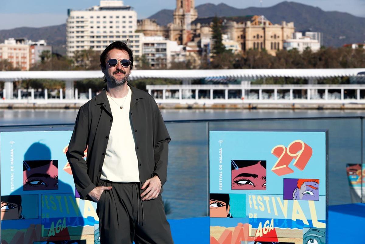 Julián López, en el photocall del Muelle Uno