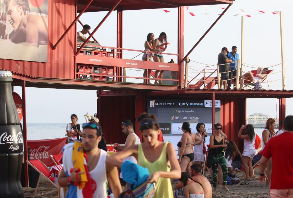 Coca cola celebra el fin del verano en La Malagueta