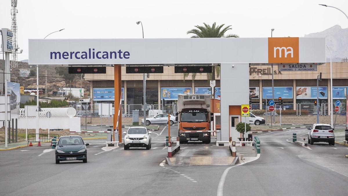 Barcala mete a Mercalicante en la CEV y rompe con la estrategia del Consell Barcala mete a Mercalicante en la CEV y rompe con la estrategia del Consell