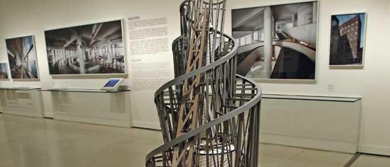 Maqueta de la obra de Tatlin en la muestra ´Construir la Revolución´.