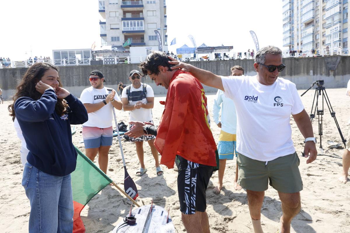 En imágenes: Así fue la victoria de España en el campeonato de paddle surf de Salinas En imágenes: Así fue la victoria de España en el campeonato de paddle surf de Salinas