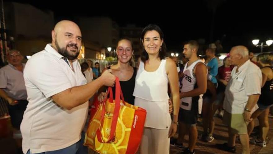 Gilet celebró su noche  de paellas con la ministra de Sanidad