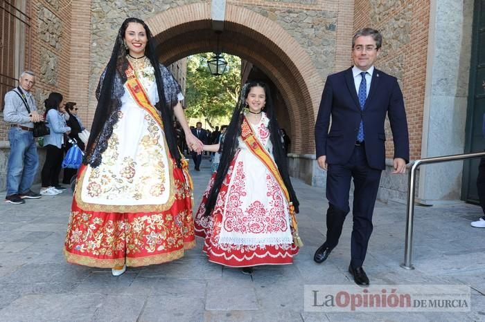 Ofrenda floral a la Virgen de las candidatas a Reina de la Huerta