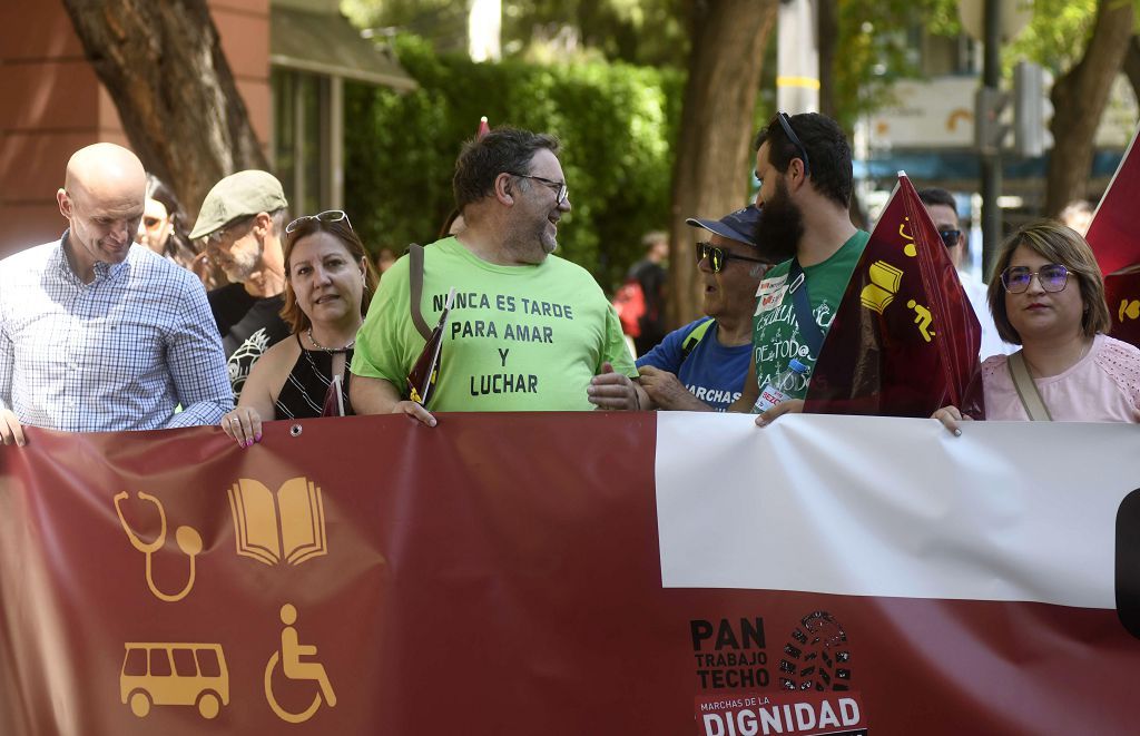 Las mareas se echan a la calle en el Día de la Región de Murcia