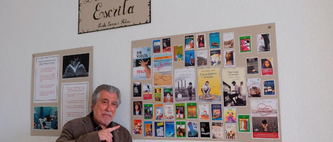 El escritor Jordi Sierra i Fabra, ayer, en el Ciemi La Montañeta.