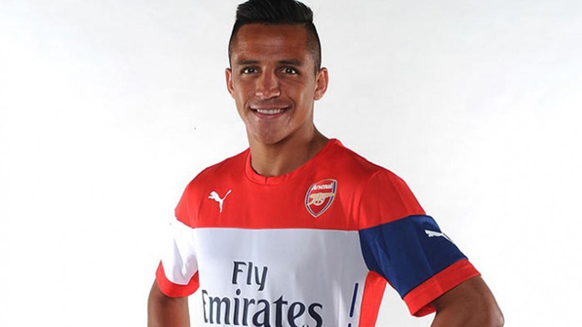 Alexis Sánchez, con la camiseta del Arsenal