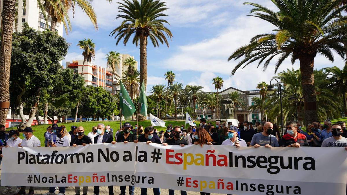 Manifestación de policías y guardias civiles en Las Palmas de Gran Canaria contra reforma ley de seguridad