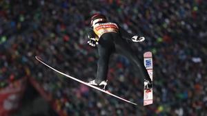 jcarmengol46388821 japan s ryoyu kobayashi soars through the air during his fir181230185915