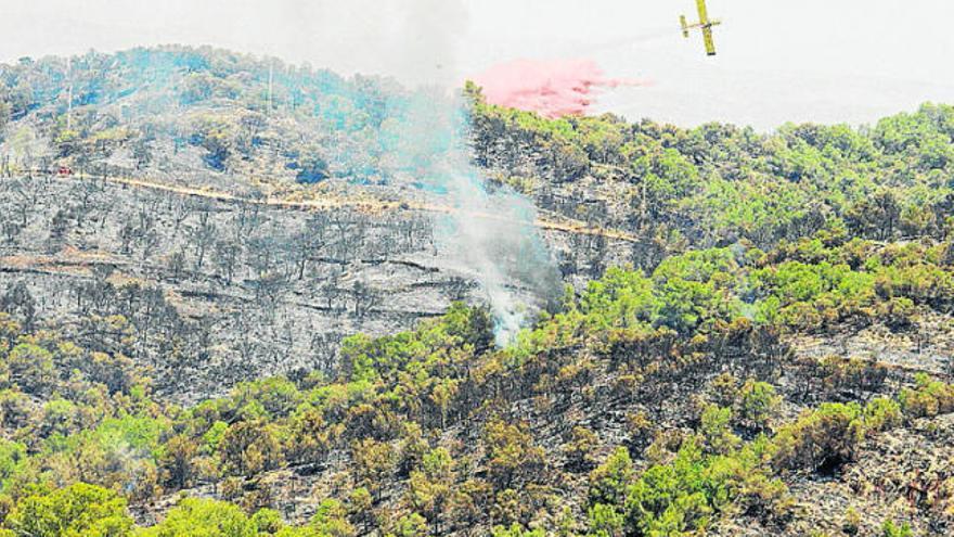 «Ha sido una noche horrible, toda la montaña de enfrente estaba ardiendo»