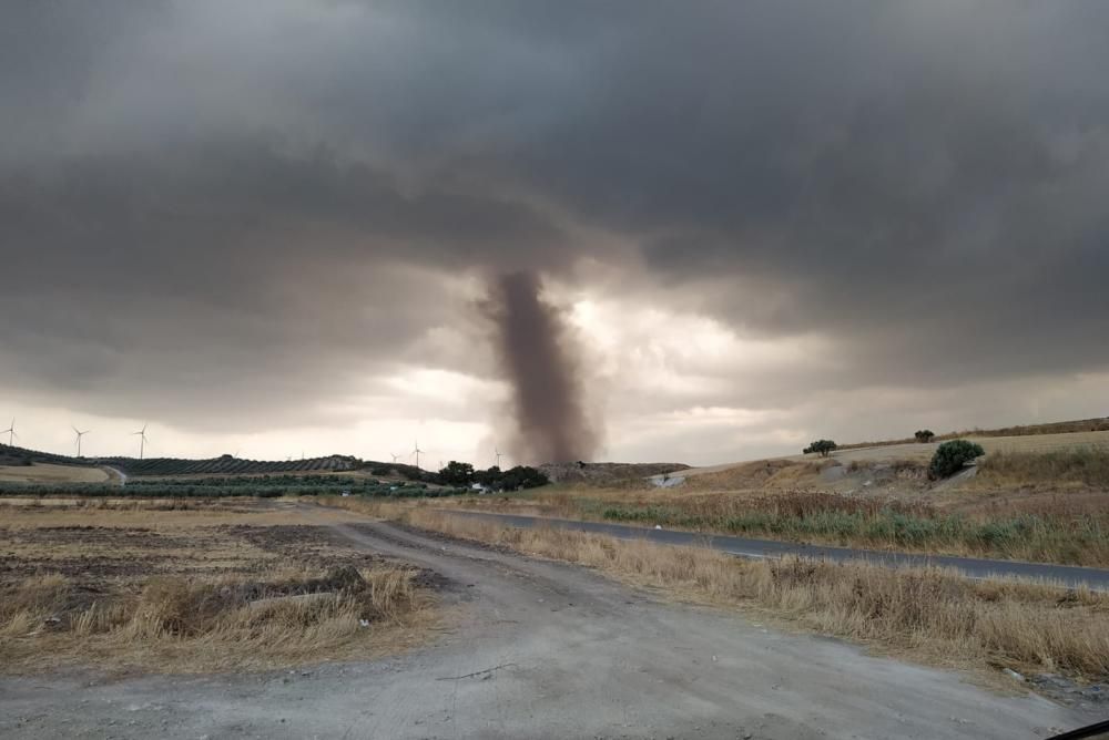 Un tornado atraviesa Campillos