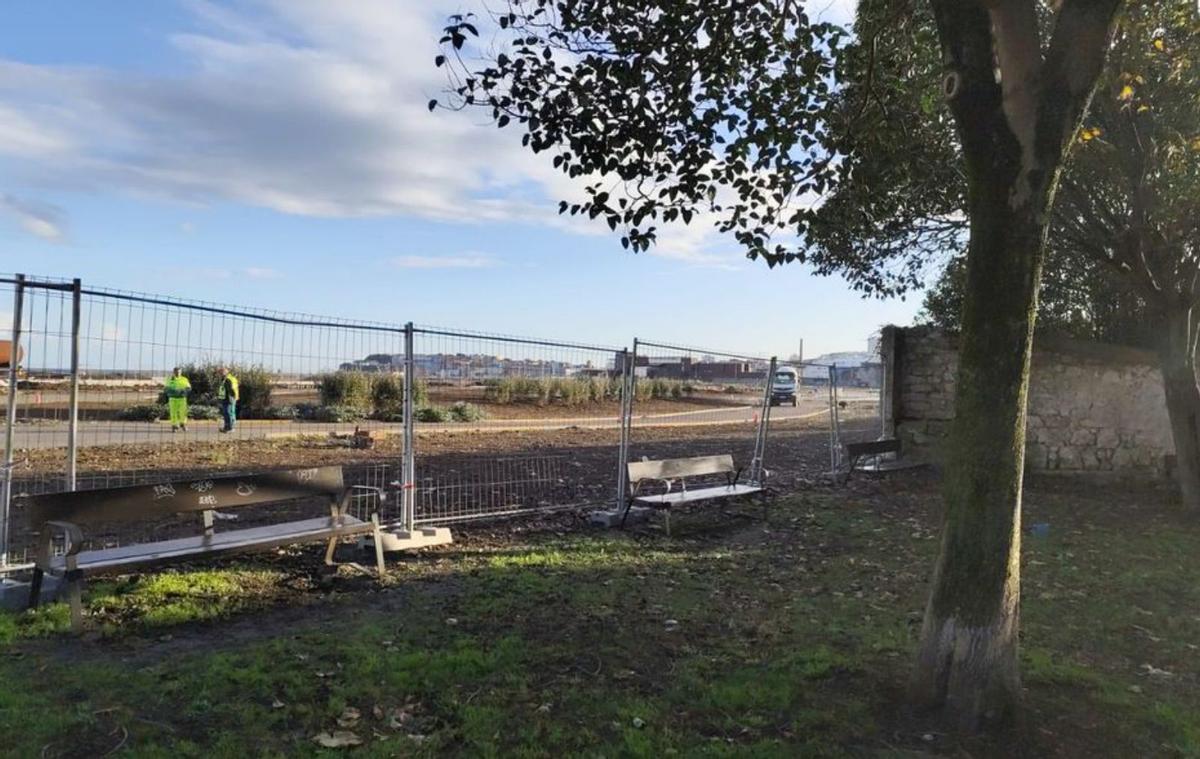 Avances a pie de calle a la altura de Travesía del Mar.  | LNE