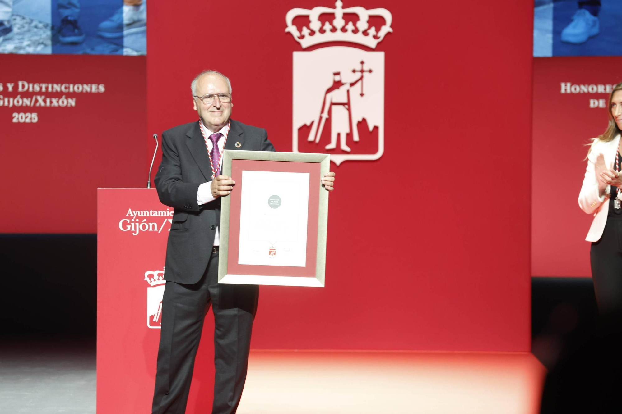 La entrega de medallas y distinciones de Gijón, en imágenes