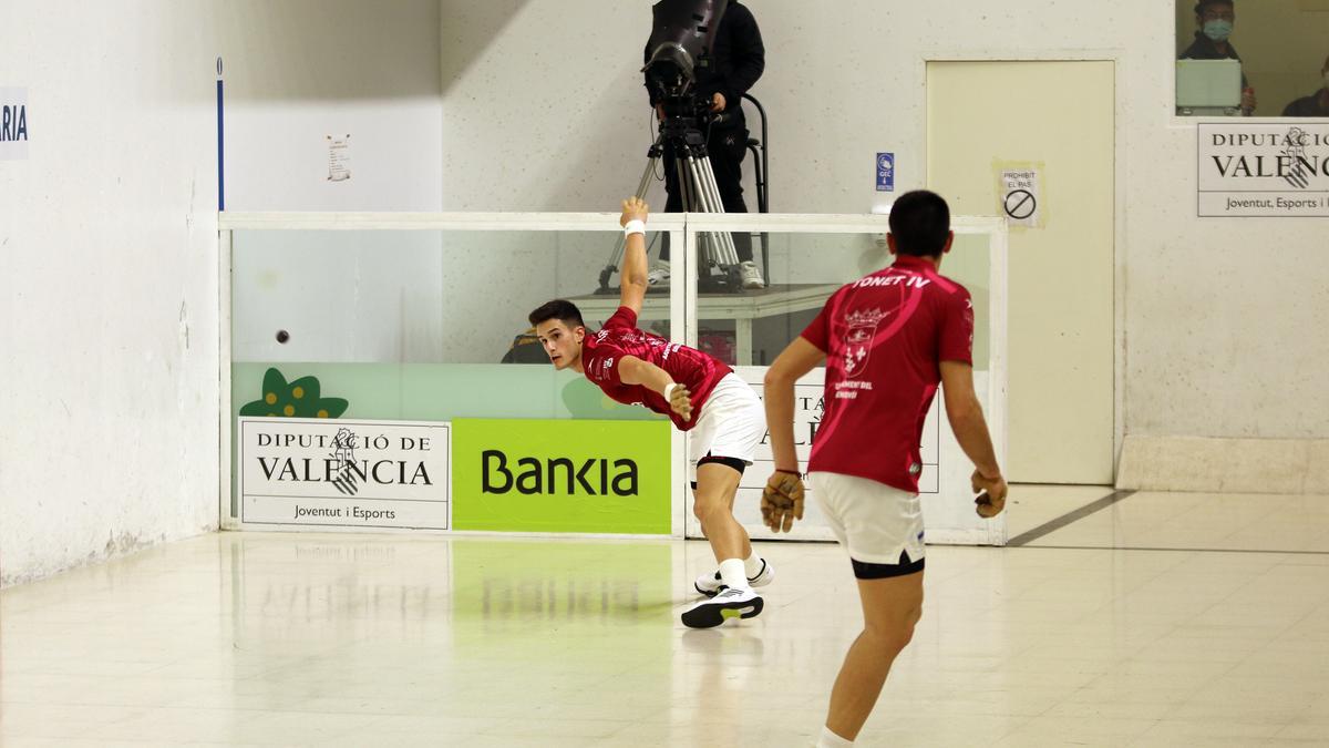 Vicent és el rest del Genovés i debuta en esta edició lliguera formant amb Tonet IV i Jose.