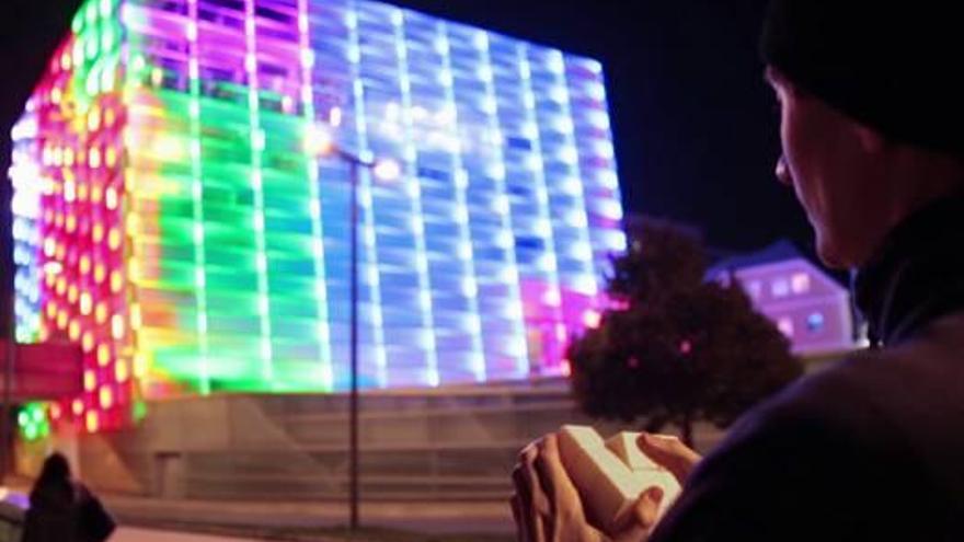 La fachada de Ars Electronica, manipulada a través de un cubo.