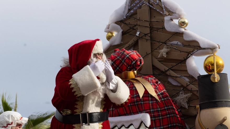 Mira aquí todas las fotos del desfile de Papá Noel en Ibiza