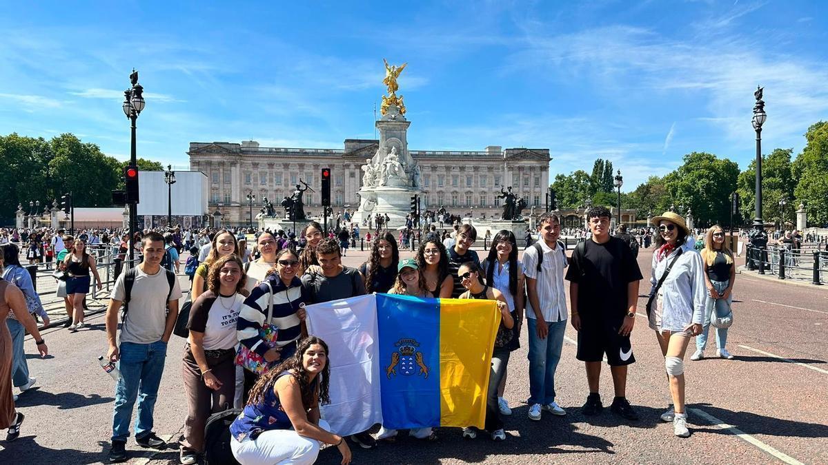 Viaje a Cambridge de los mejores expedientes académicos de Canarias