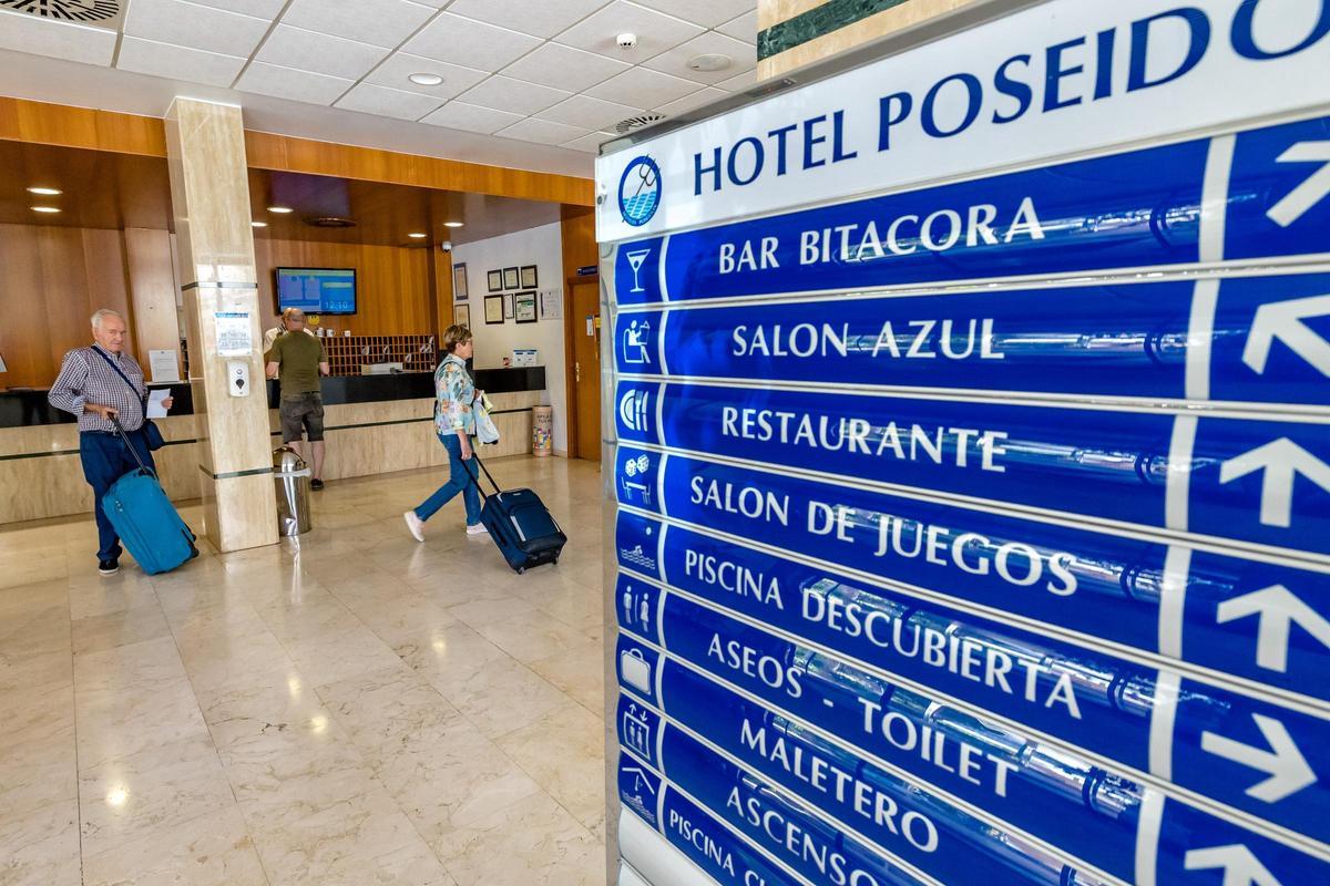 50 años del hotel Poseidón de Benidorm: el antes y el ahora 50 años del hotel Poseidón de Benidorm: el antes y el ahora