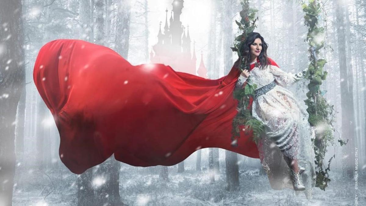 Laura Pausini, una 'Mamá Noël' a ritmo de swing