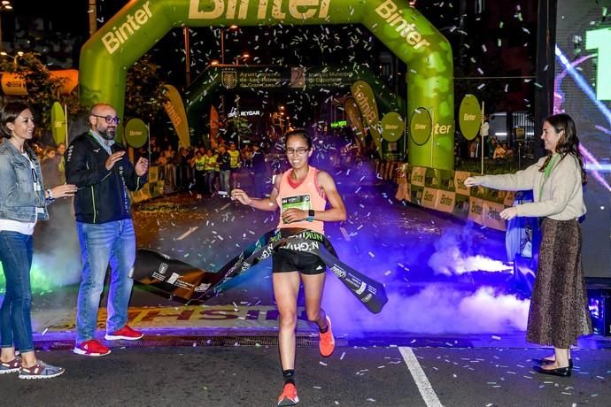 16-11-19 DEPOTES. CALLES DE LA CIUDAD. LAS PALMAS DE GRAN CANARIA. Salida y llegada de la carrera LPA Nigh Run. Fotos: Juan Castro.  | 16/11/2019 | Fotógrafo: Juan Carlos Castro