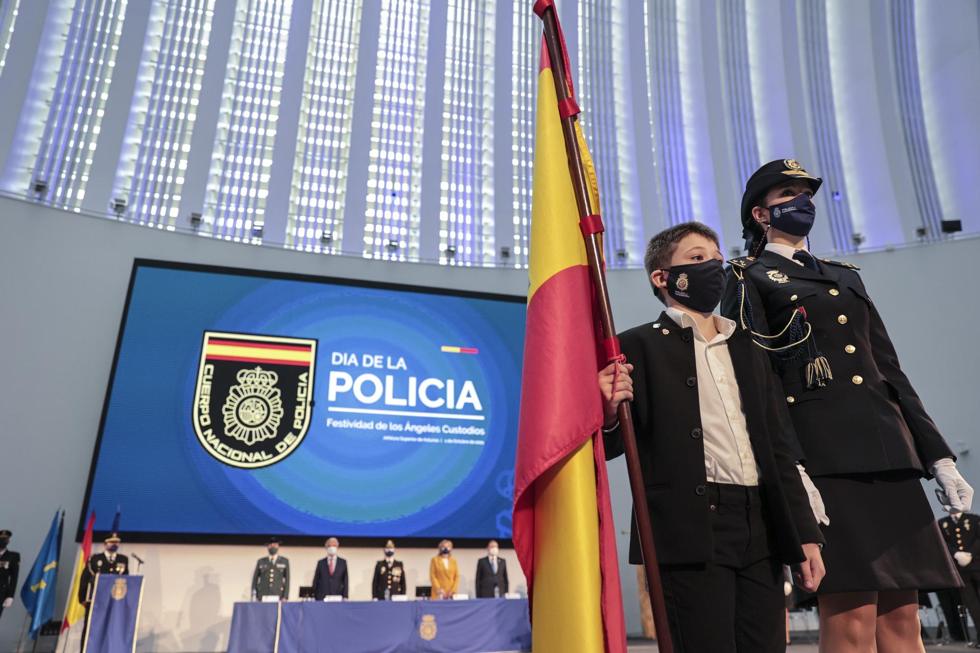 La Policía Nacional de Oviedo celebra a sus patronos, los Ángeles Custodios