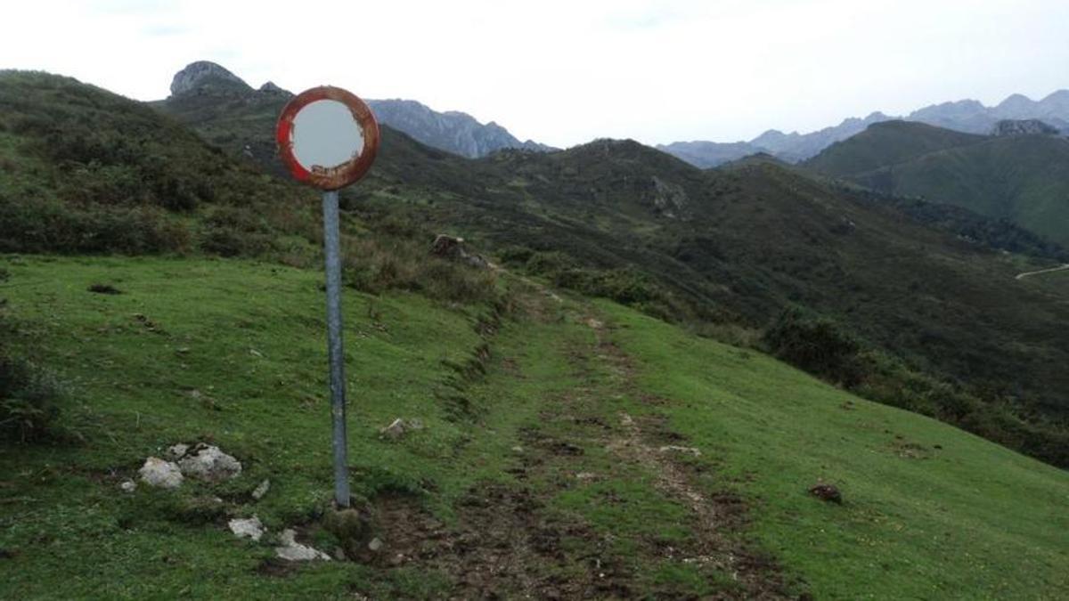 El camino de La Berruga, en Onís.