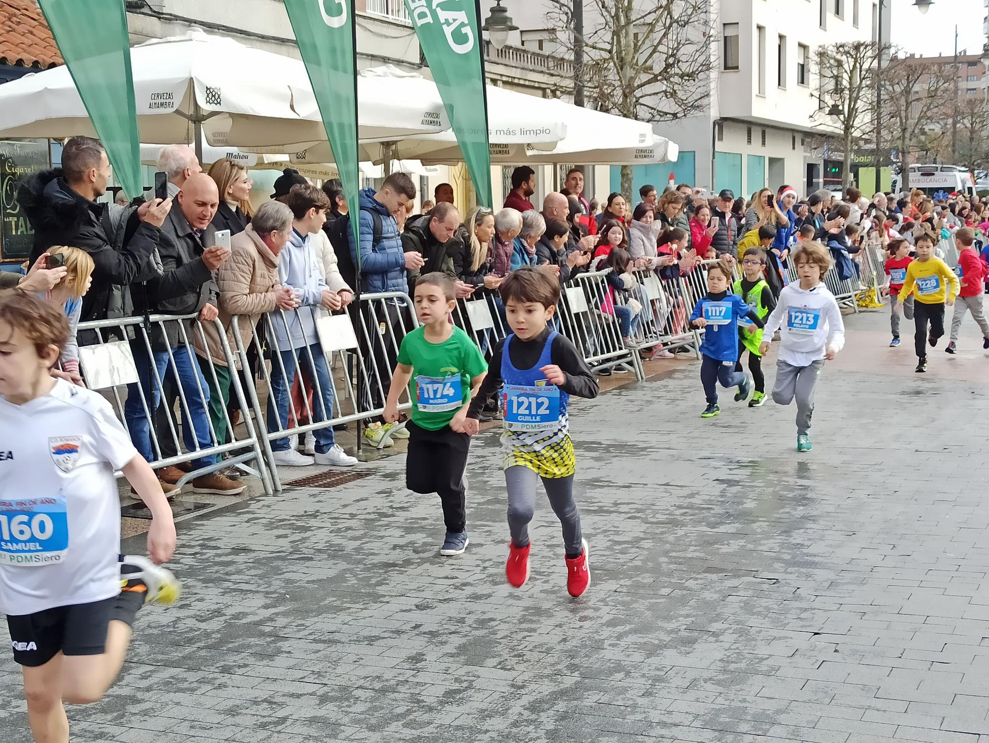 Casi 1.500 participantes disputan la carrera de Fin de Año de Pola de Siero