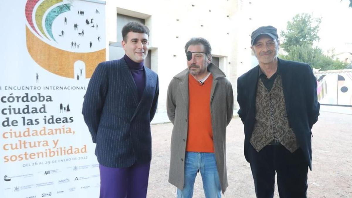 Palomo Spain, Ray Loriga y Borja Casani, antes de su debate sobre la modernidad.