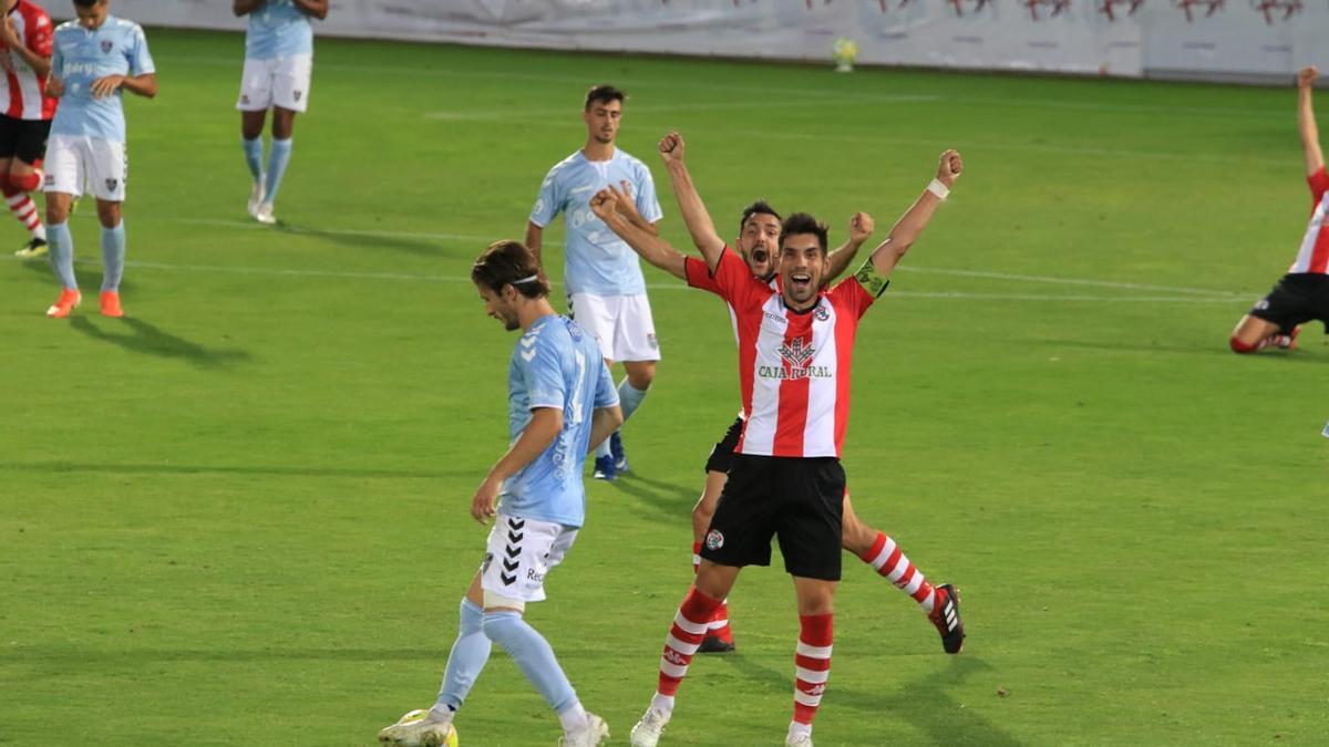 Las imágenes del ascenso del Zamora CF ante la Segoviana.