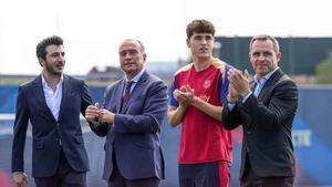 Pau Cubarsí, en un momento del acto de este jueves en la Ciutat Esportiva Joan Gamper