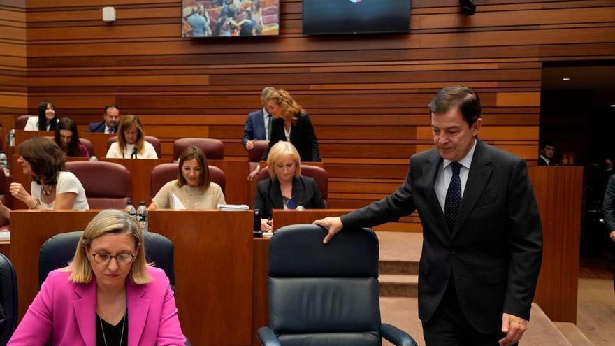 Alfonso Fernández Mañueco, investido presidente de