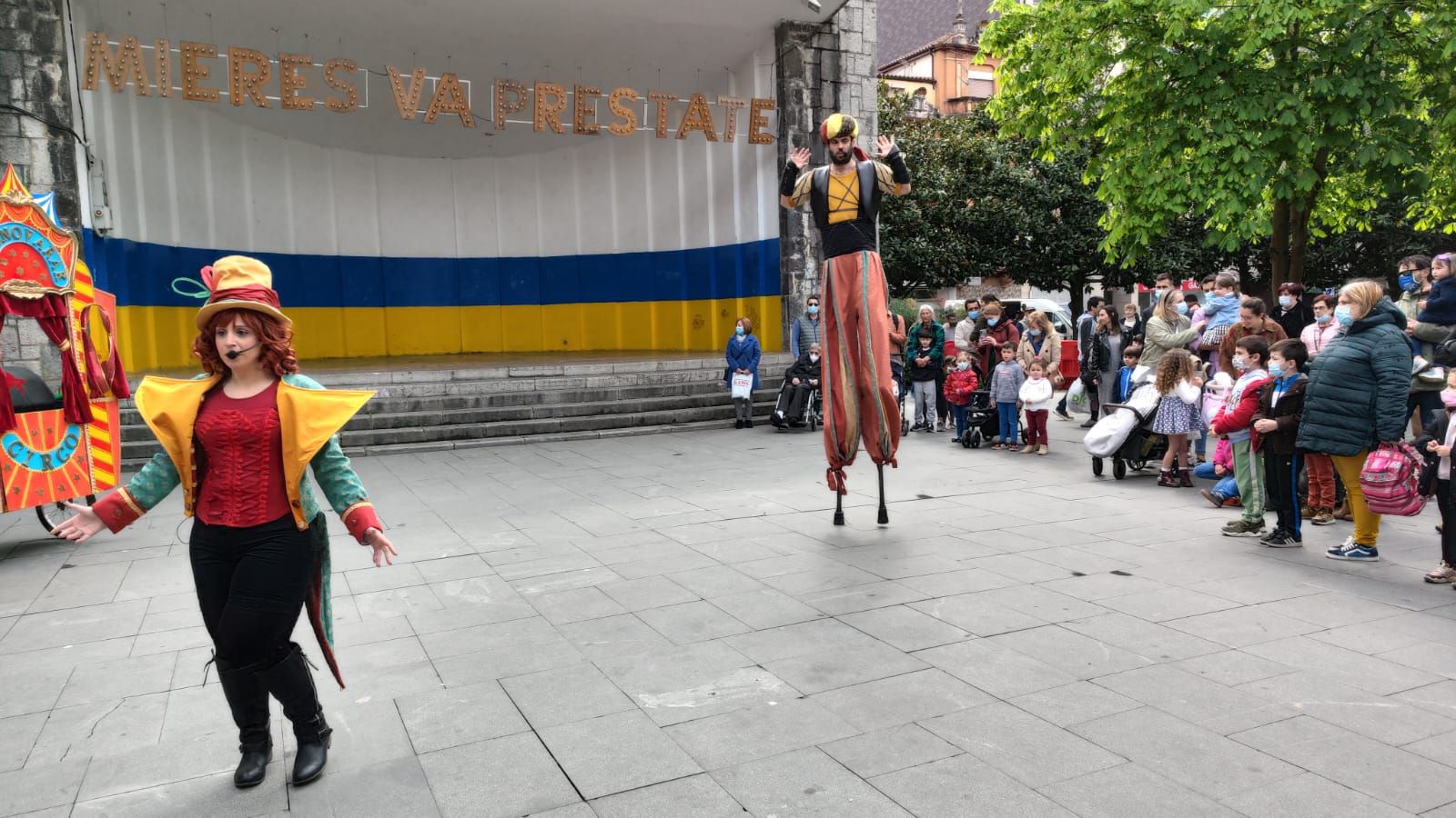 Así está siendo el segundo día de la Folixa na Primavera en Mieres