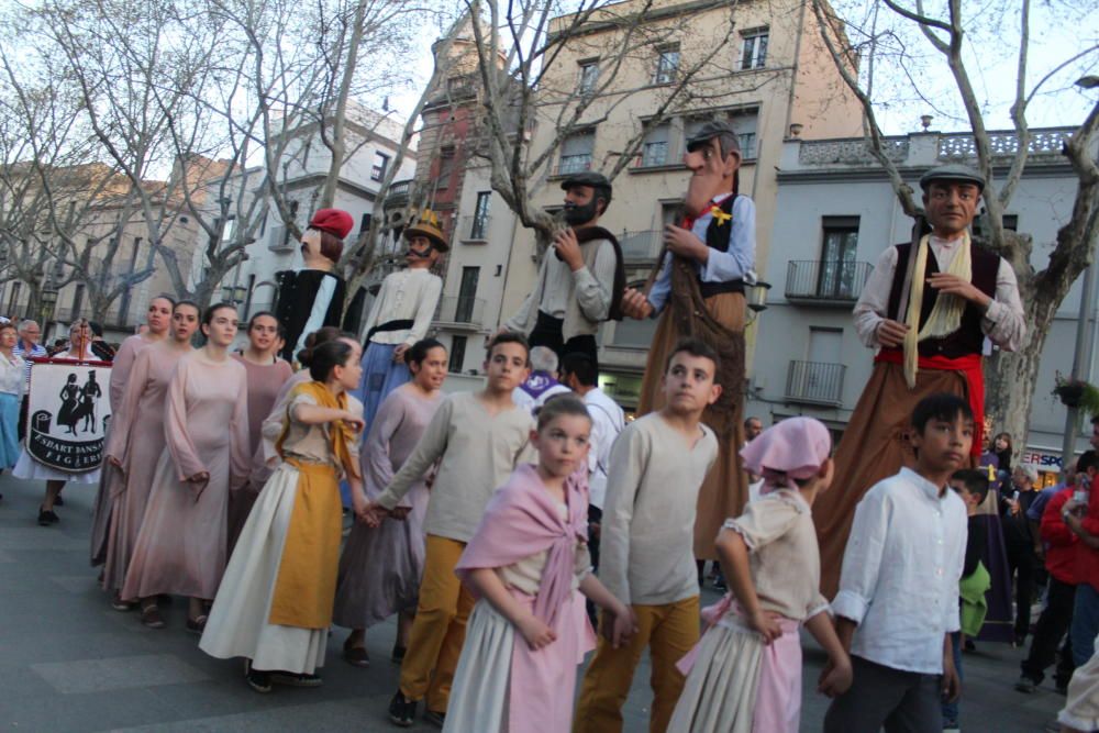 Populària omple Figueres d''ambient tradicional