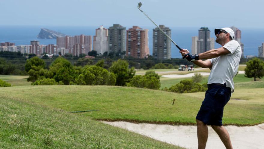 Un torneo de golf reforzará la agenda del principal evento LGTB de Benidorm