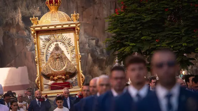 La Bajada de la Virgen de Las Nieves vive su domingo más grande de los últimos diez años