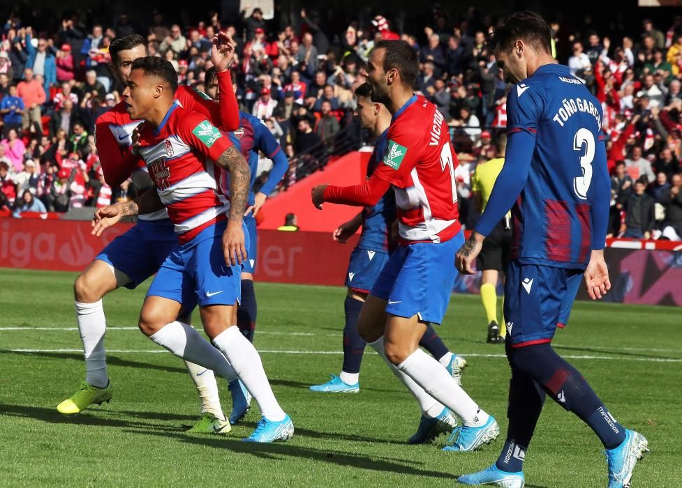 Las mejores imágenes del Granada CF - Levante UD