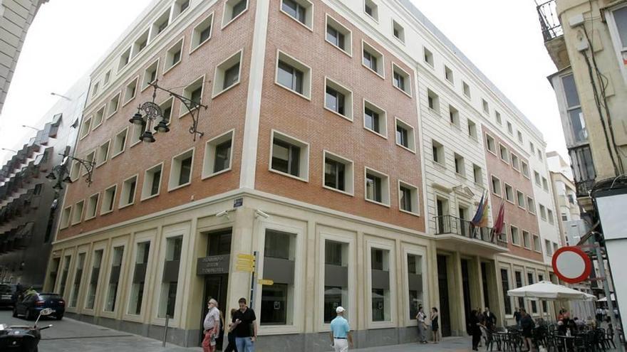 Investigan si el Ayuntamiento evitó pagar el IVA por San Miguel los últimos 5 años