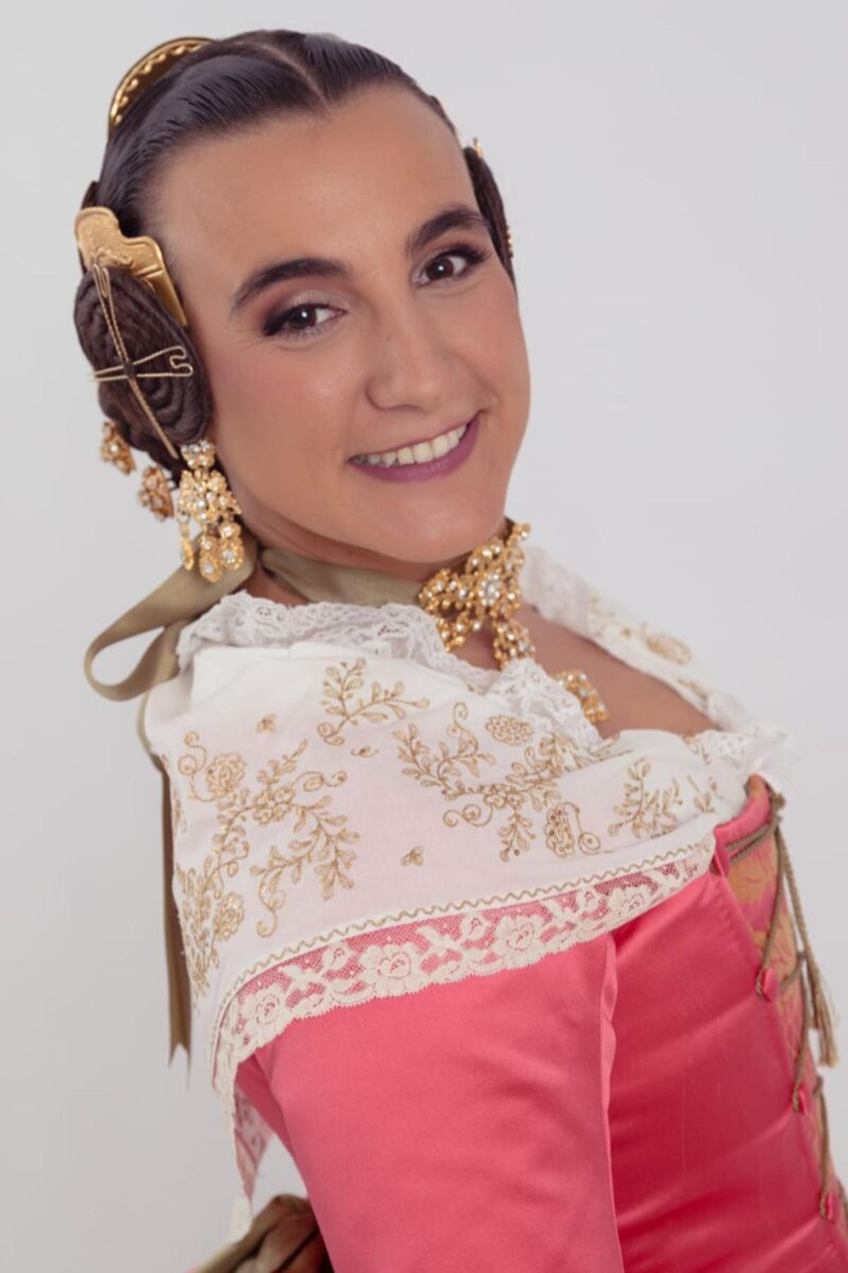 RUSSAFA A - Claudia Salvi Soriano (Pintor Salvador Abril-Pedro III el Grande)