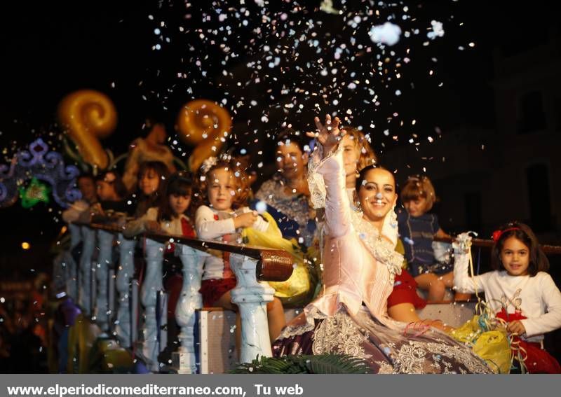 GALERÍA DE FOTOS -- Onda despide sus fiestas con un gran desfile de carrozas