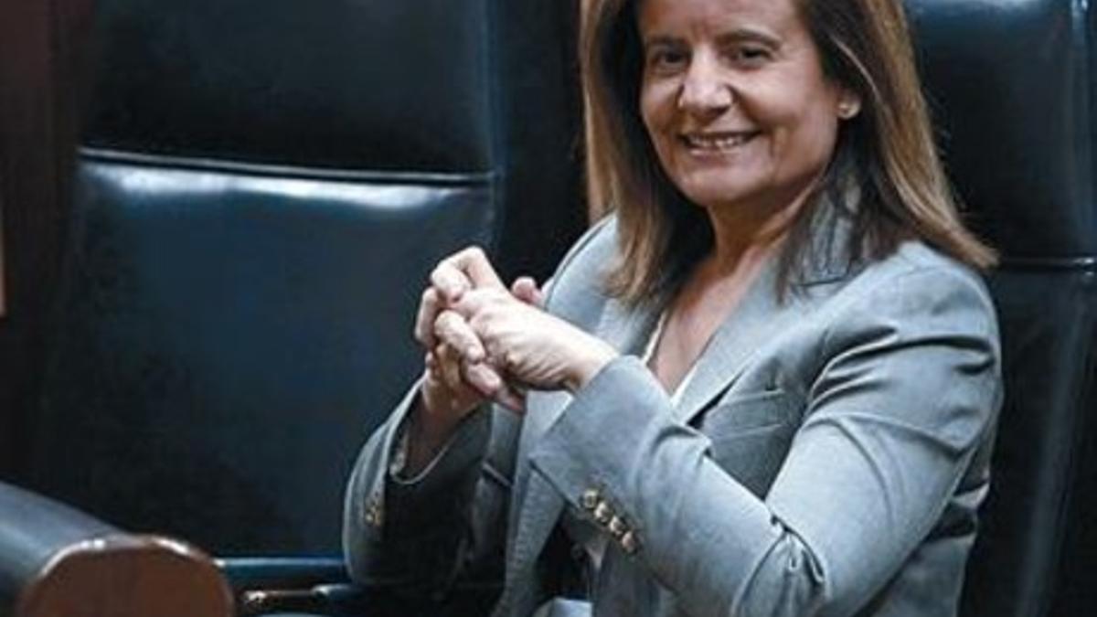 La ministra de Empleo, Fátima Bañez, en el Congreso.