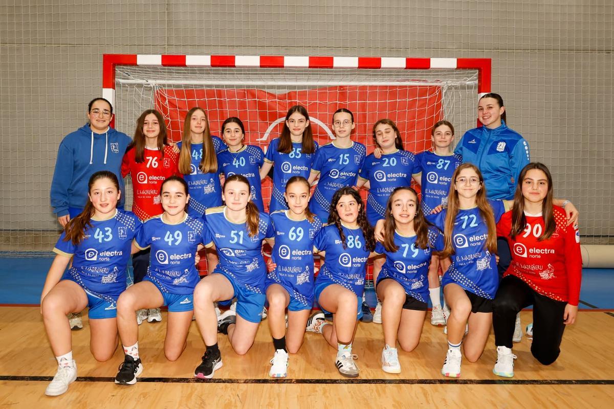 La presentación de los equipos del Siero Deportivo Balonmano, en imágenes La presentación de los equipos del Siero Deportivo Balonmano, en imágenes