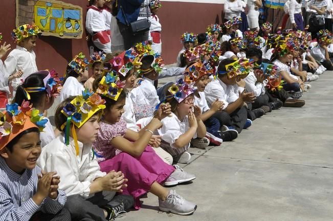 FIESTA DIA DE CANARIAS EN EL COLEGIO AGUADULCE