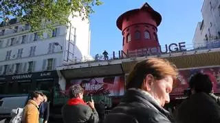 Cauen les aspes del Moulin Rouge de París