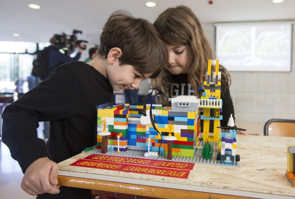 La Universidad de Alicante acoge la competición de robótica First LEGO League