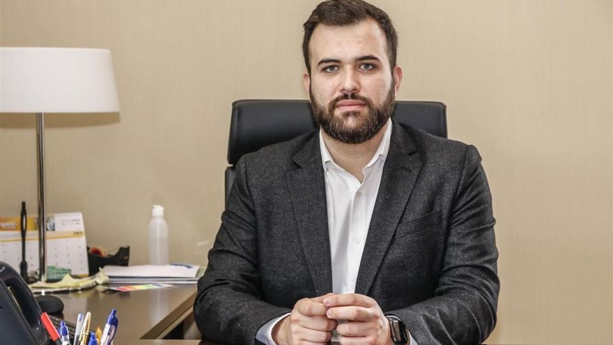 «¿Si apareciese un yacimiento de litio junto a la Sagrada Familia, lo explotaríamos?»