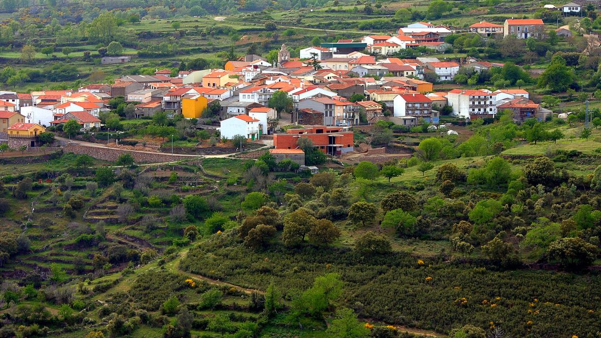 El pueblo más espectacular de España está construido con fósiles que provienen del mar