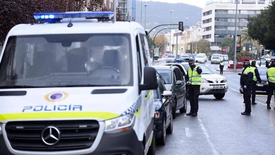 Navidad en Córdoba: Detenido por conducir de forma temeraria, bebido, sin carnet y durante el toque de queda