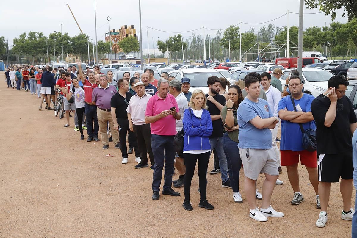 Córdoba CF-Barcelona B | Locura por las entradas en el El Arcángel