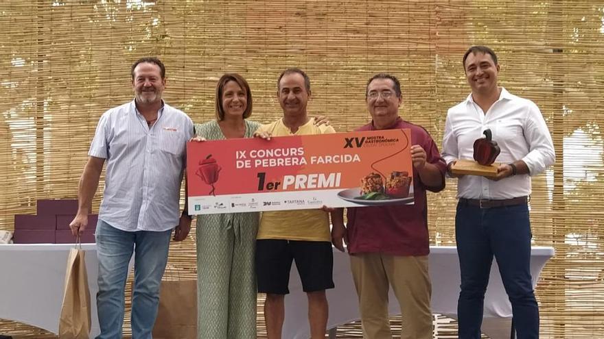 Oliva premia a los cocineros de las mejores &#039;pebreres farcides&#039;