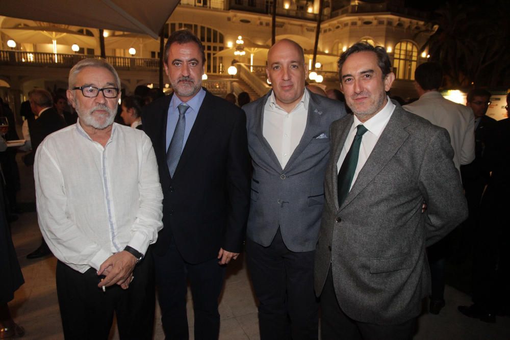 Más de 450 representantes de todos los ámbitos de la vida provincial asisten a la gala de entrega de los Premios Málaga 2017 en el Gran Hotel Miramar